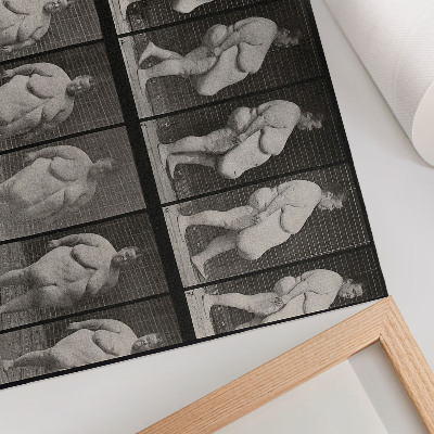 Plakát s texturou plátna zobrazující obézní ženu